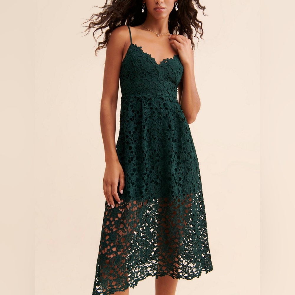 ASTR The Label • Green Lace A-Line Midi Dress - Picture 4 of 16